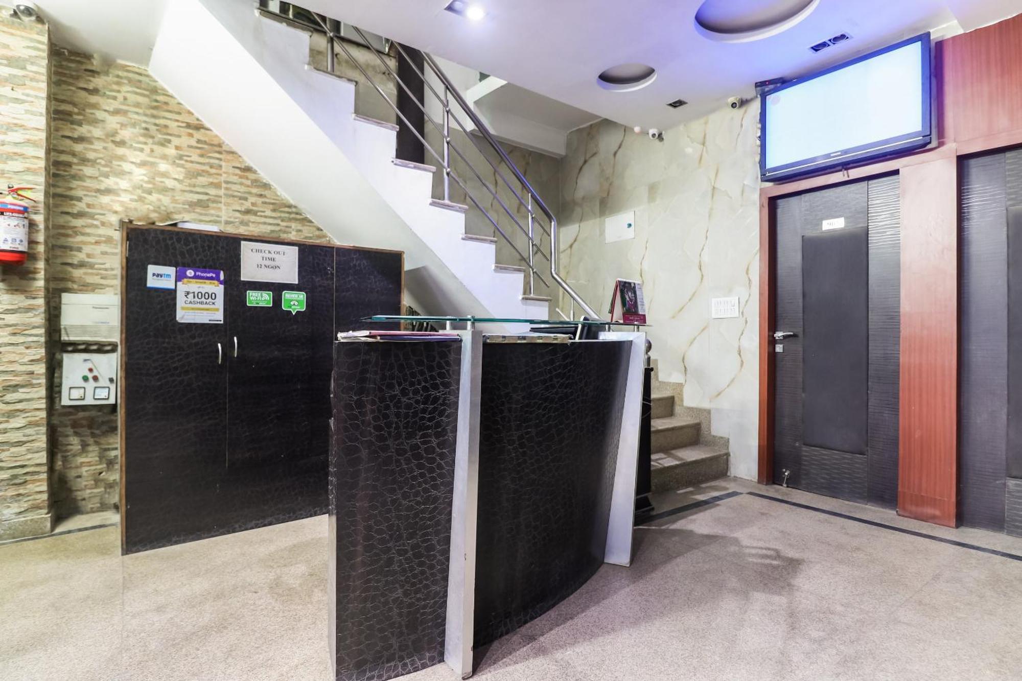 Oyo Flagship Just-9 Inn Near Sahara Ganj Mall Lucknow Exterior foto